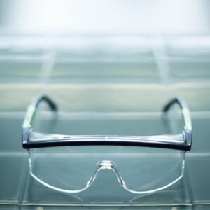 Medical goggles